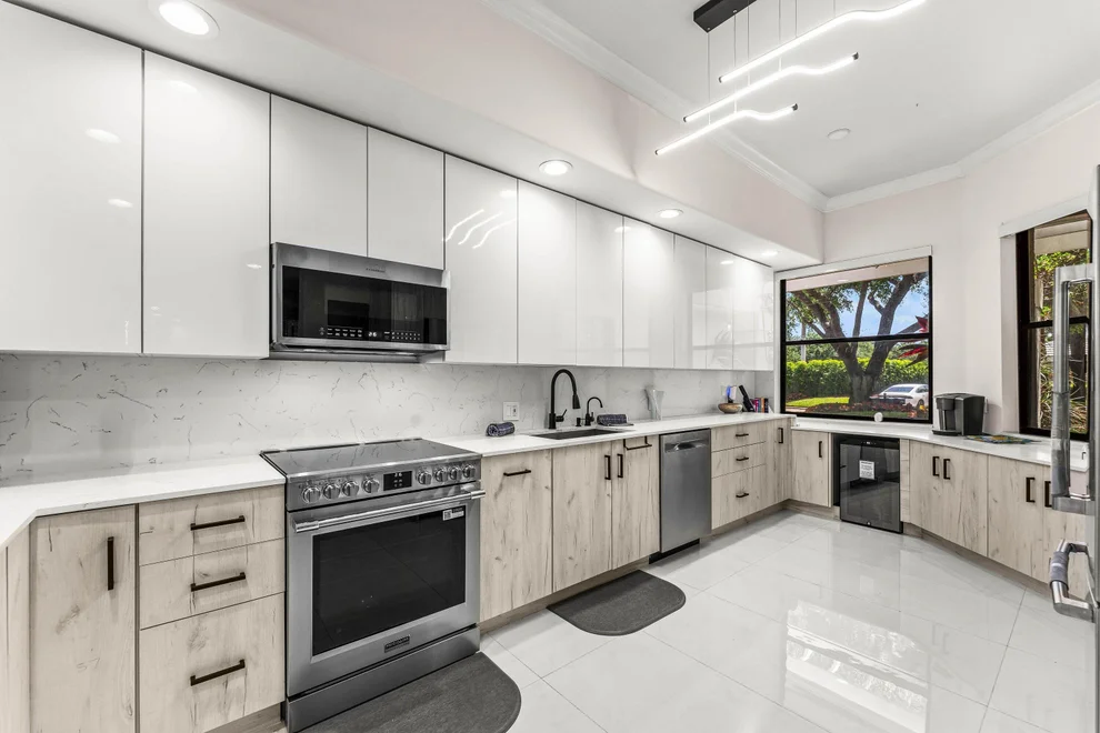 Unit for sale at 17541 Ashbourne Lane, Boca Raton, FL 33496