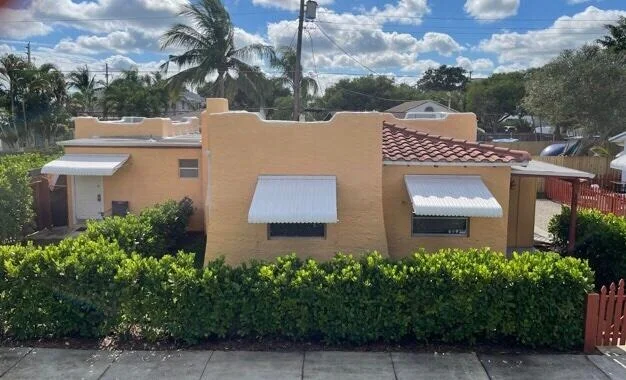 Unit for sale at 304-308 Central Drive, West Palm Beach, FL 33405