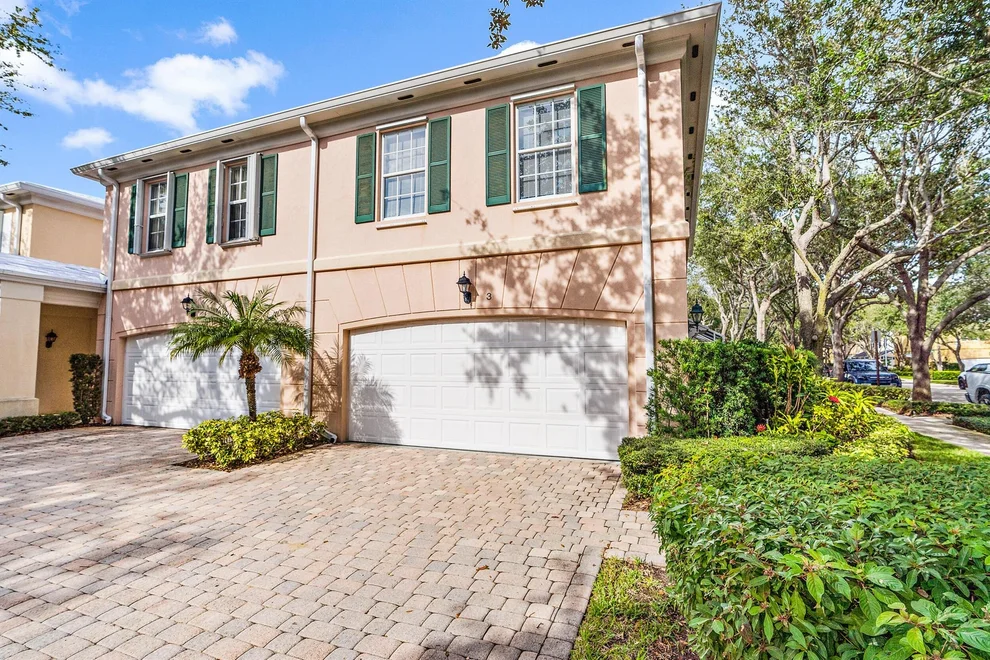 Unit for sale at 3 Oakland Court, Tequesta, FL 33469