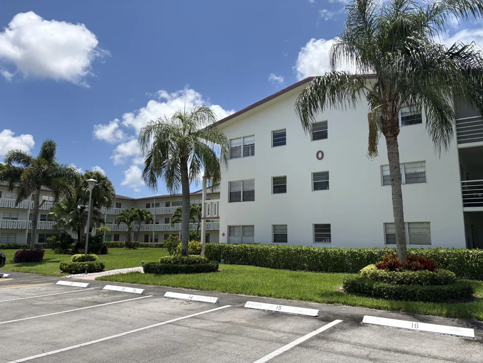 Unit for sale at 613 Fanshaw O, Boca Raton, FL 33434