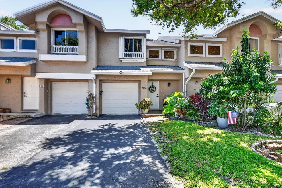 Unit for sale at 2260 Discovery Circle W, Deerfield Beach, FL 33442