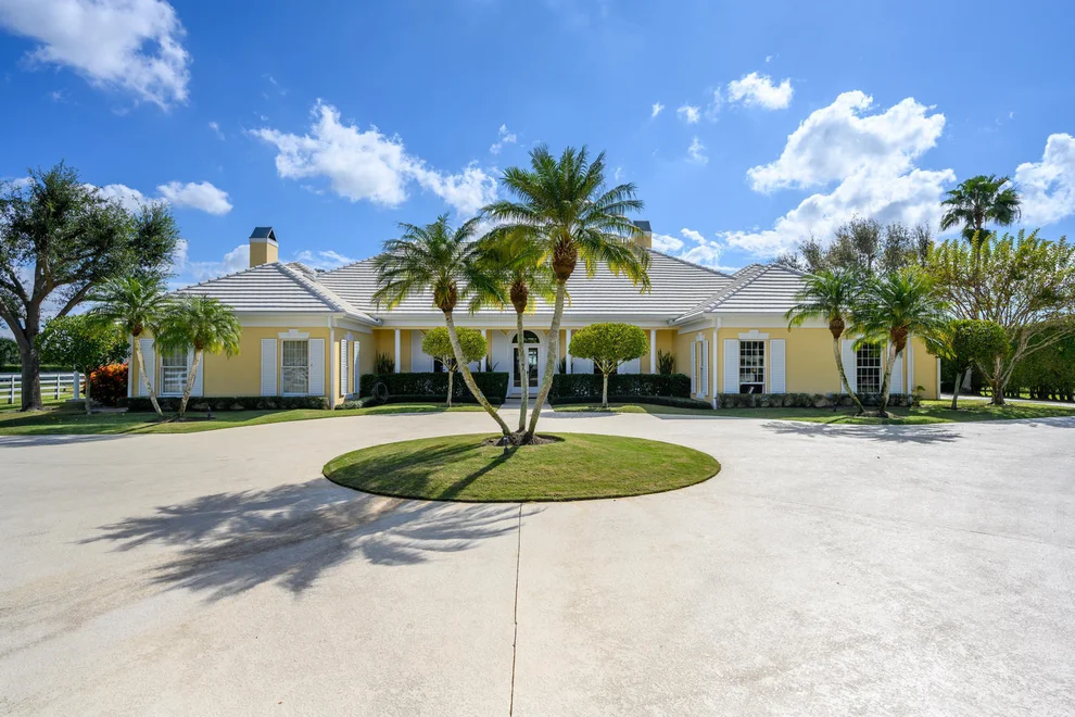 Unit for sale at 3340 Santa Barbara Drive, Wellington, FL 33414