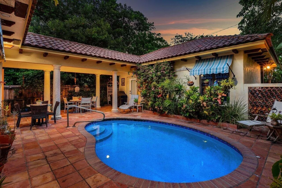 Unit for sale at 326 S Atlantic Drive, Lantana, FL 33462