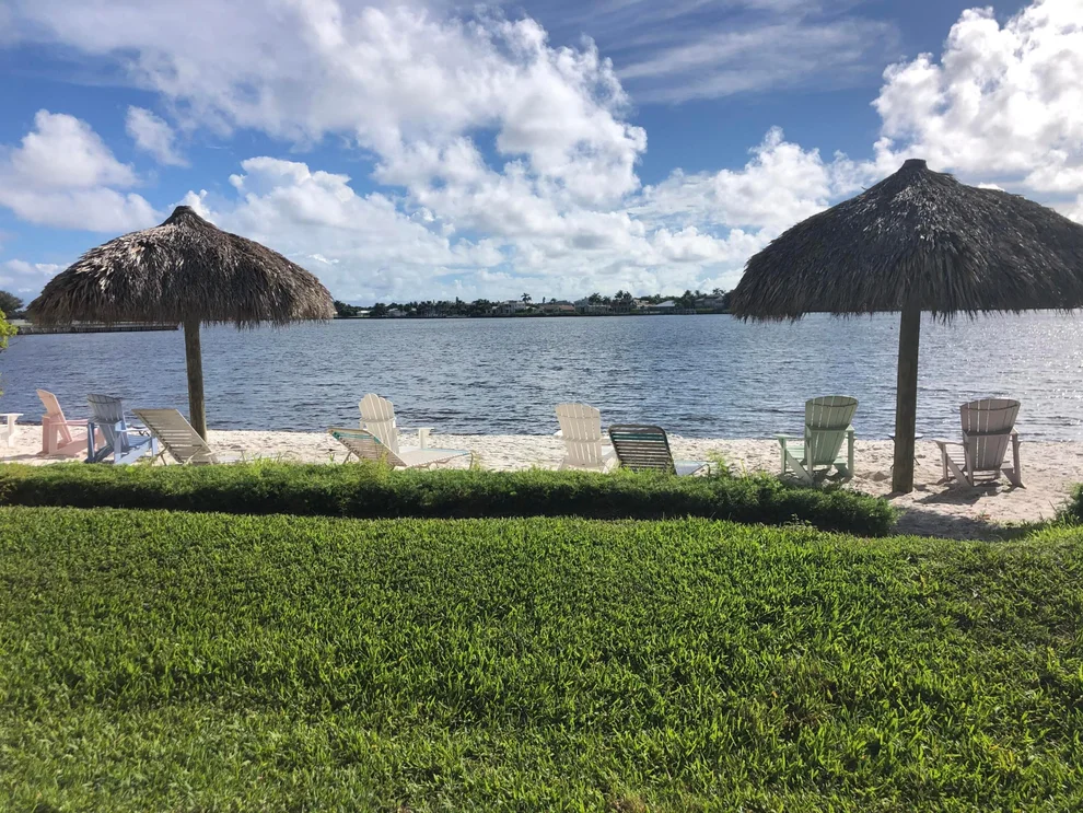 Unit for sale at 900 Scotia Drive, Hypoluxo, FL 33462
