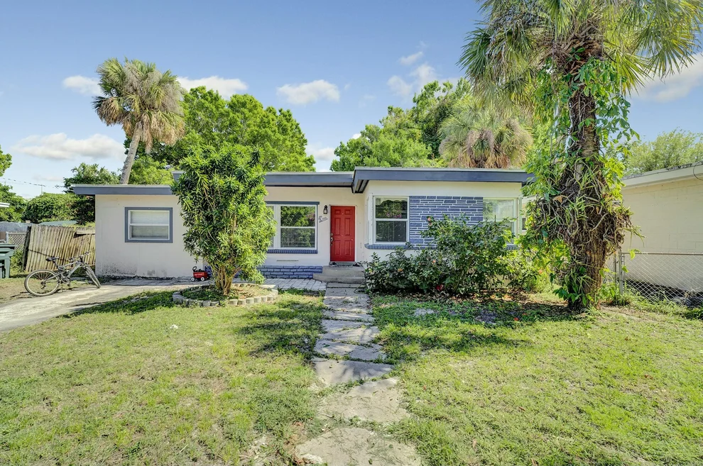 Unit for sale at 1016 Chipola Road, Fort Pierce, FL 34950