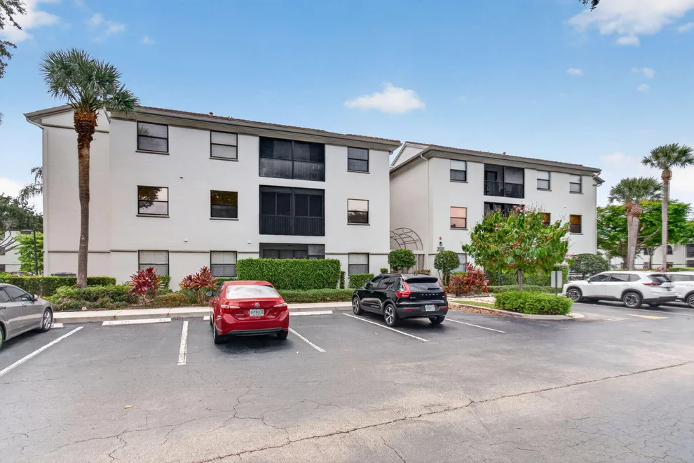 Unit for sale at 5133 Brisata Circle, Boynton Beach, FL 33437