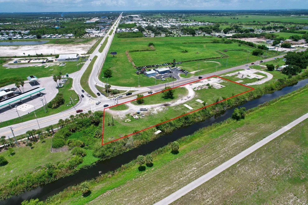 Unit for sale at 50 Us Highway 441, Okeechobee, FL 34974
