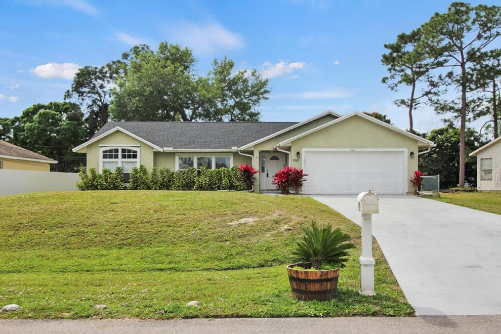 Unit for sale at 990 SW Nichols Terrace, Port St Lucie, FL 34953