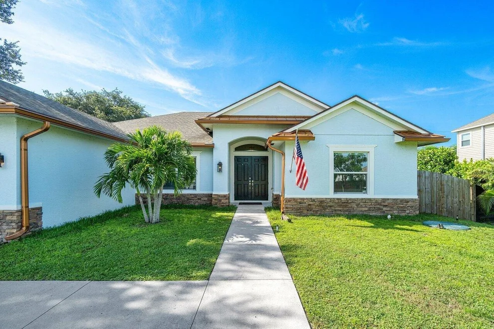 Unit for sale at 909 SW Kappa Avenue, Port St Lucie, FL 34953