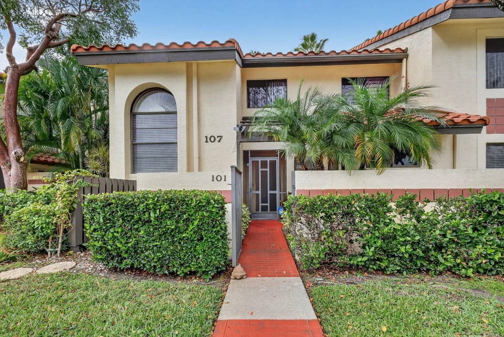 Unit for sale at 10215 N Circle Lake Drive, Boynton Beach, FL 33437