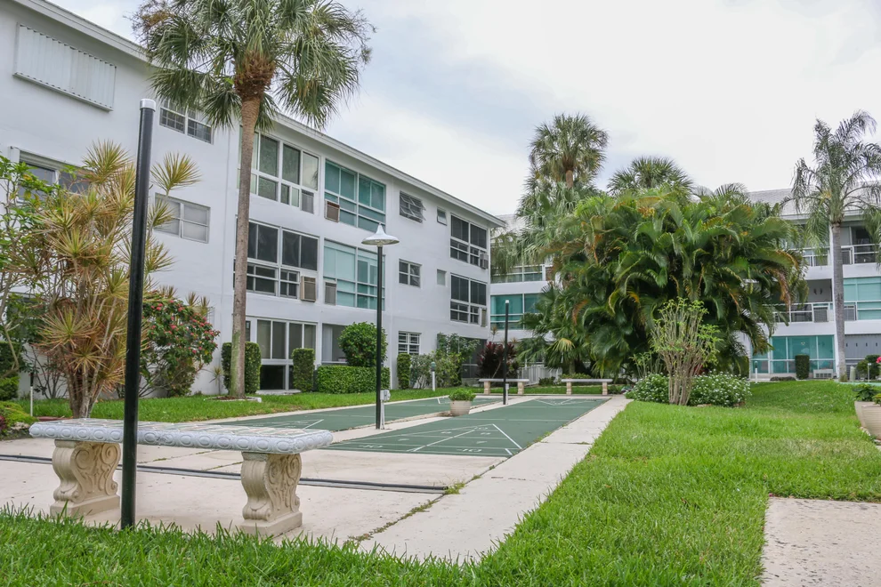 Unit for sale at 2050 NE 39th Street, Lighthouse Point, FL 33064
