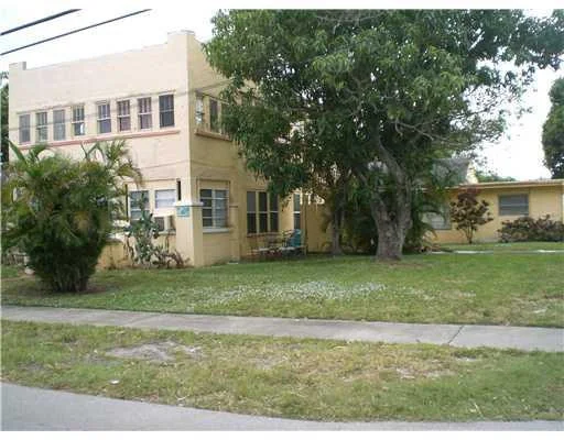 Unit for sale at 1623 NE 8th Avenue, Fort Lauderdale, FL 33305