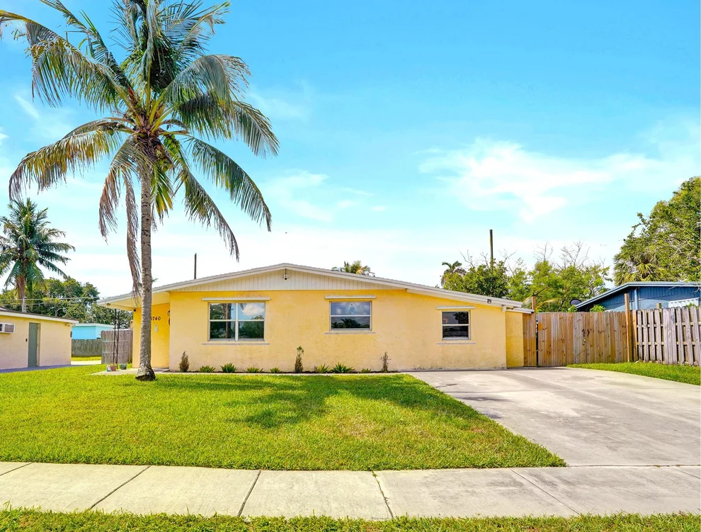 Unit for sale at 5740 SW 38th Street, Davie, FL 33314