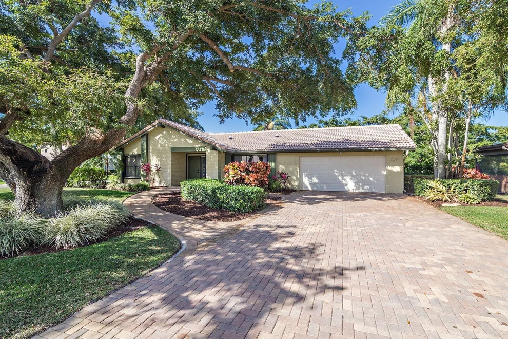 Unit for sale at 6175 Celadon Circle, Palm Beach Gardens, FL 33418
