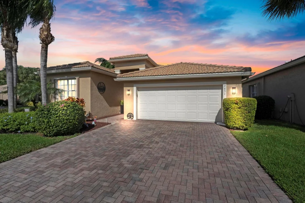 Unit for sale at 7451 Twin Falls Drive, Boynton Beach, FL 33437