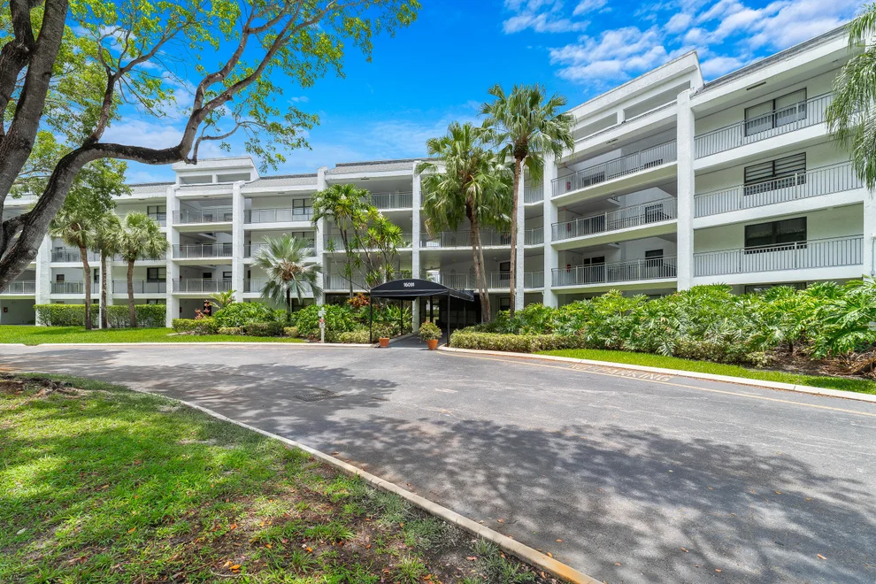 Unit for sale at 16091 Blatt Boulevard, Weston, FL 33326