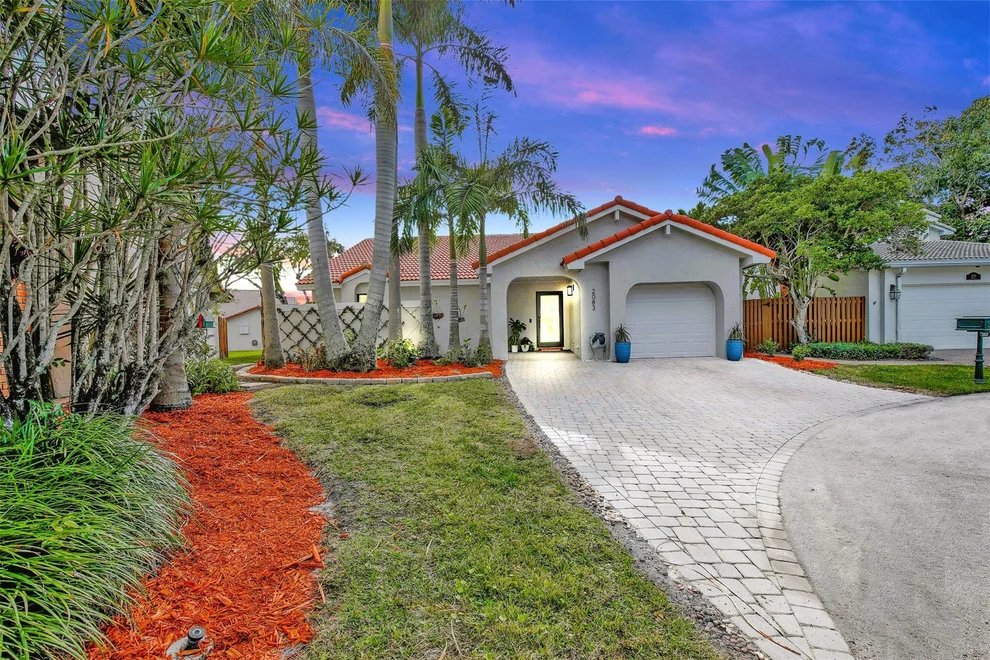 Unit for sale at 2083 Augusta, Weston, FL 33326