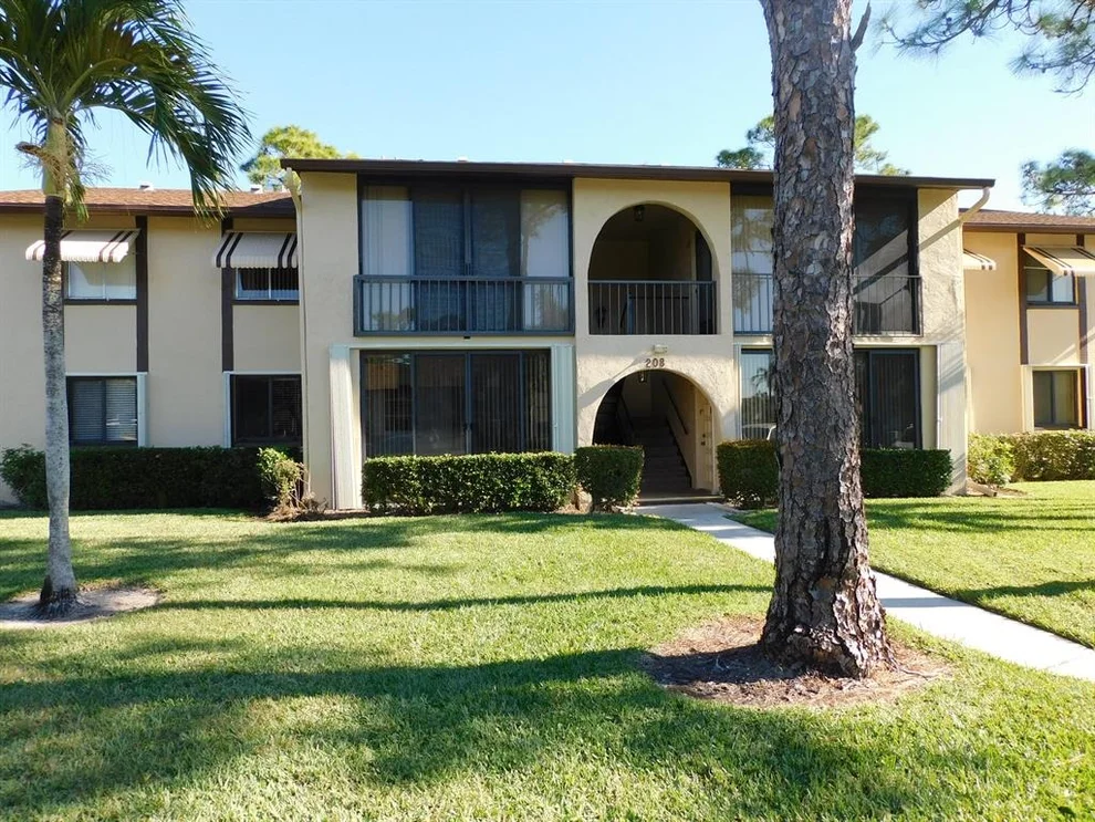 Unit for sale at 208 Pine Hov Circle, Greenacres, FL 33463