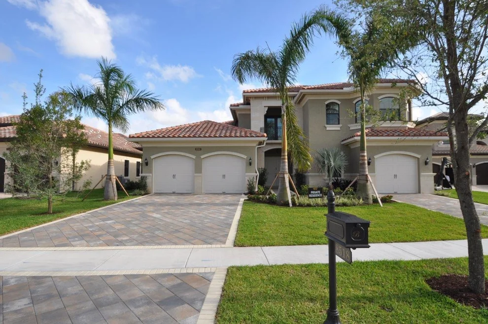 Unit for sale at 8518 Hawks Gully Avenue, Delray Beach, FL 33446