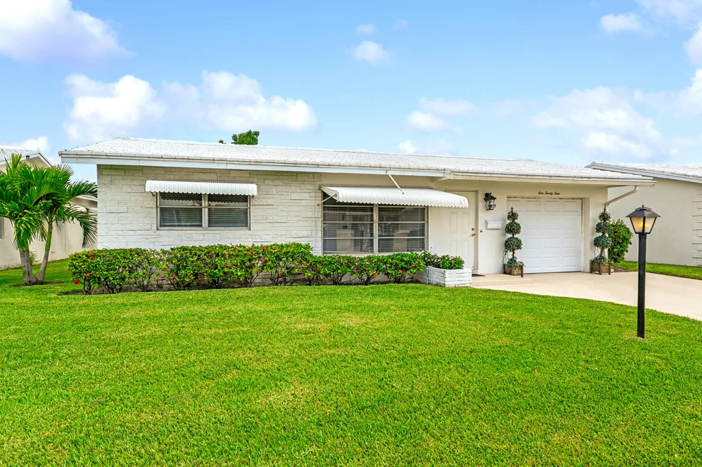 Unit for sale at 124 SW 14th Street, Boynton Beach, FL 33426