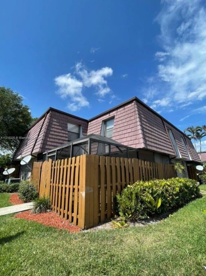 Unit for sale at 7662 Courtyard Run W, Boca Raton, FL 33433