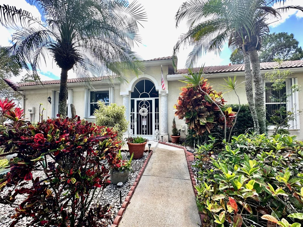 Unit for sale at 5021 S La Sedona Circle, Delray Beach, FL 33484