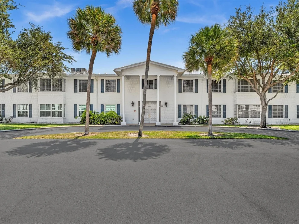 Unit for sale at 6600 NE 22nd Way, Fort Lauderdale, FL 33308