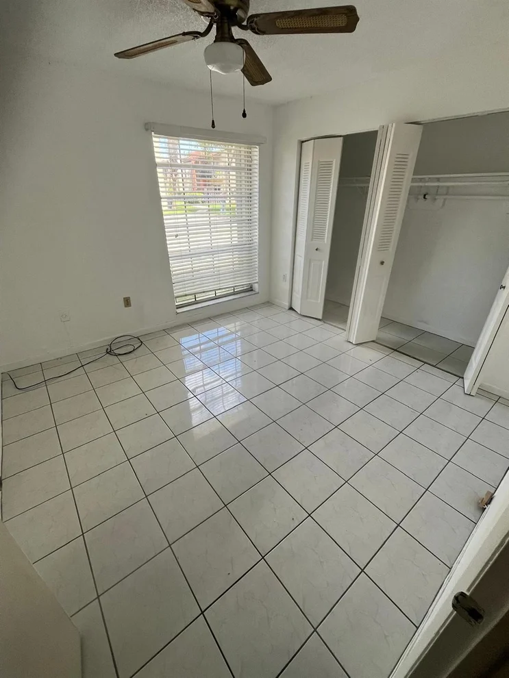 Unit for sale at 10810 N Kendall Drive, Miami, FL 33176