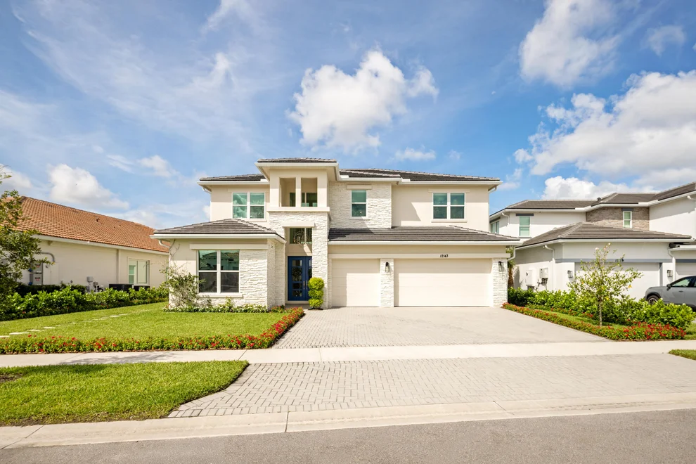 Unit for sale at 12143 Waterstone Circle, Palm Beach Gardens, FL 33412