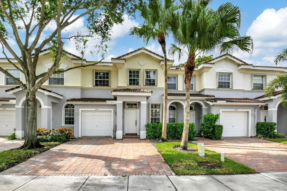 Unit for sale at 4424 Regal Court, Delray Beach, FL 33445