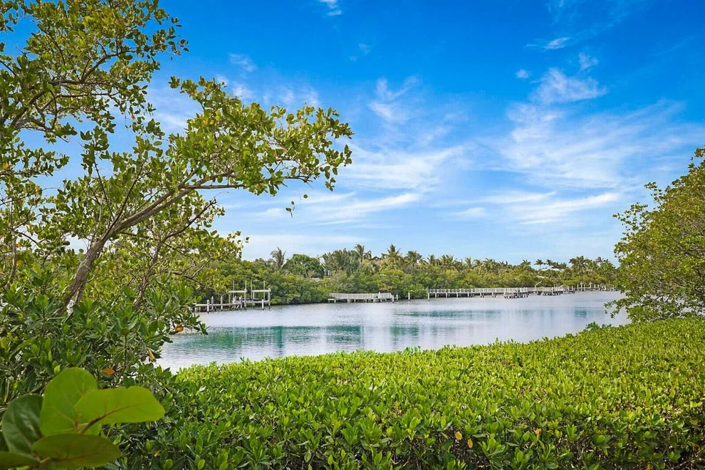 Unit for sale at 3605 S Ocean Boulevard, South Palm Beach, FL 33480