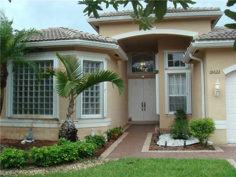 Unit for sale at 18622 SW 49th Street, Miramar, FL 33029
