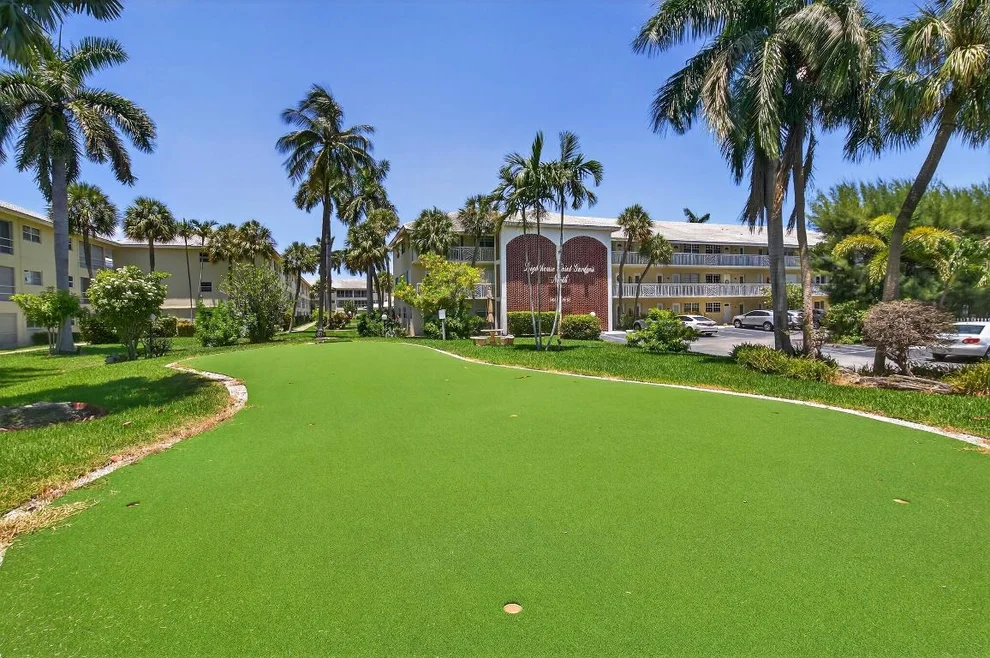 Unit for sale at 1951 NE 39th Street, Lighthouse Point, FL 33064