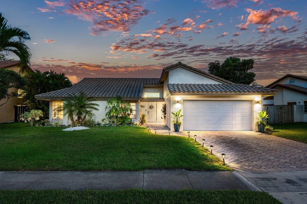 Unit for sale at 21176 Escondido Way N, Boca Raton, FL 33433