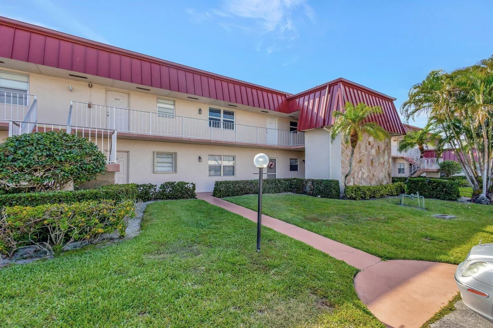 Unit for sale at 12012 Greenway Circle S, Royal Palm Beach, FL 33411
