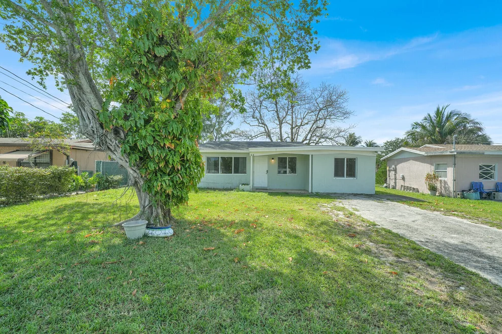 Unit for sale at 64 NE 7th Court, Deerfield Beach, FL 33441