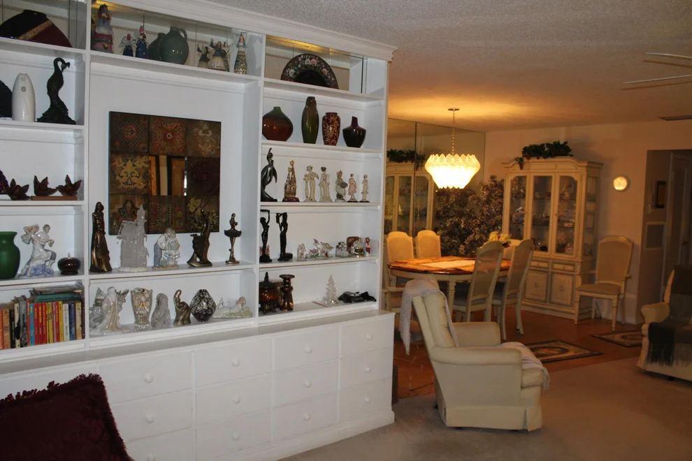 Unit for sale at 7354 W Oakridge Circle, Lantana, FL 33462