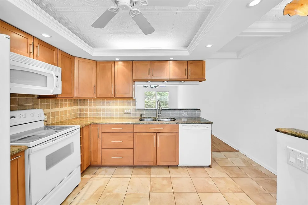 Unit for sale at 2401 Antigua Circle, Coconut Creek, FL 33066