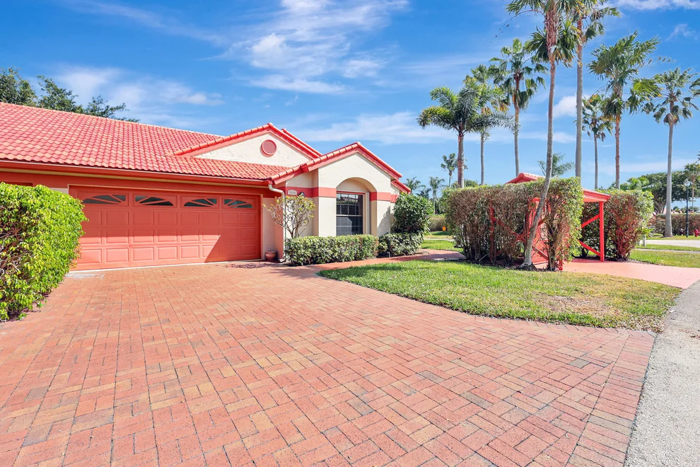 Unit for sale at 7605 Lexington Club Boulevard, Delray Beach, FL 33446