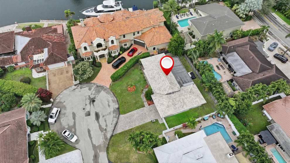 Unit for sale at 4421 NE 23rd Avenue, Lighthouse Point, FL 33064