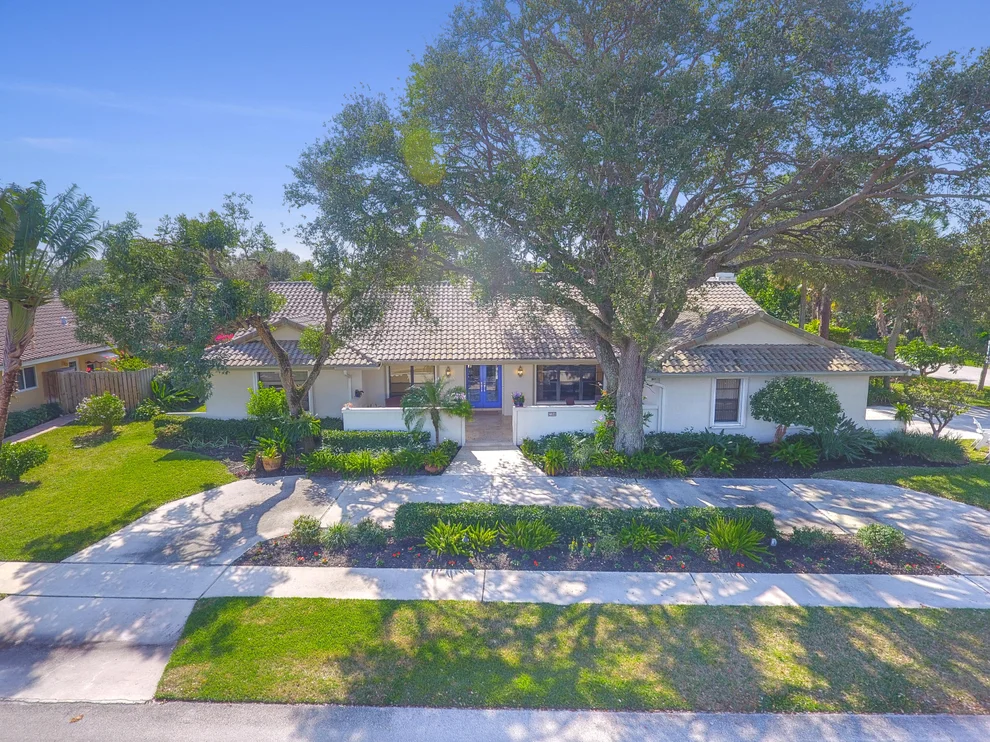 Unit for sale at 798 SW 17 Street, Boca Raton, FL 33486
