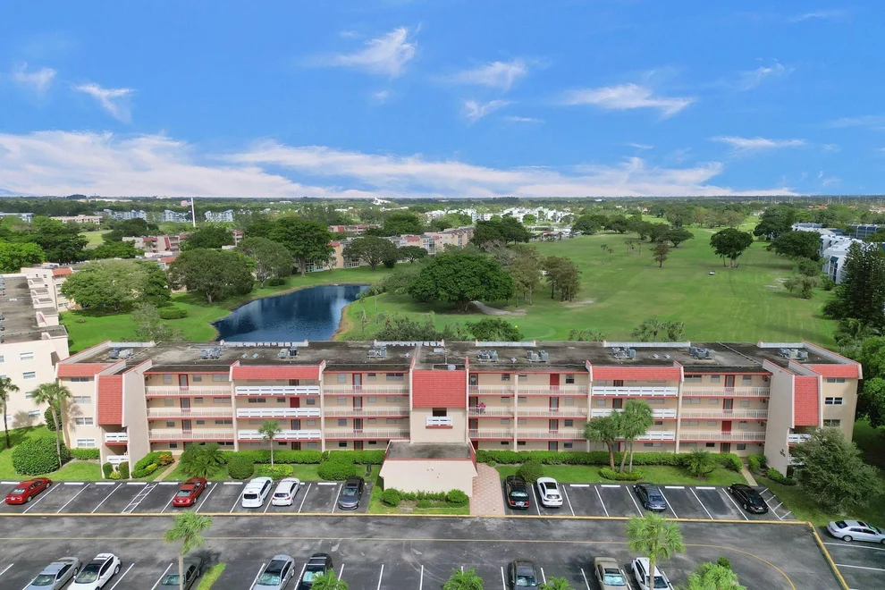 Unit for sale at 1010 Country Club Drive, Margate, FL 33063