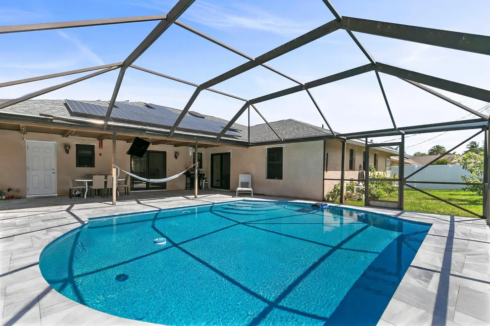 Unit for sale at 1334 Caribbean Way, Lantana, FL 33462