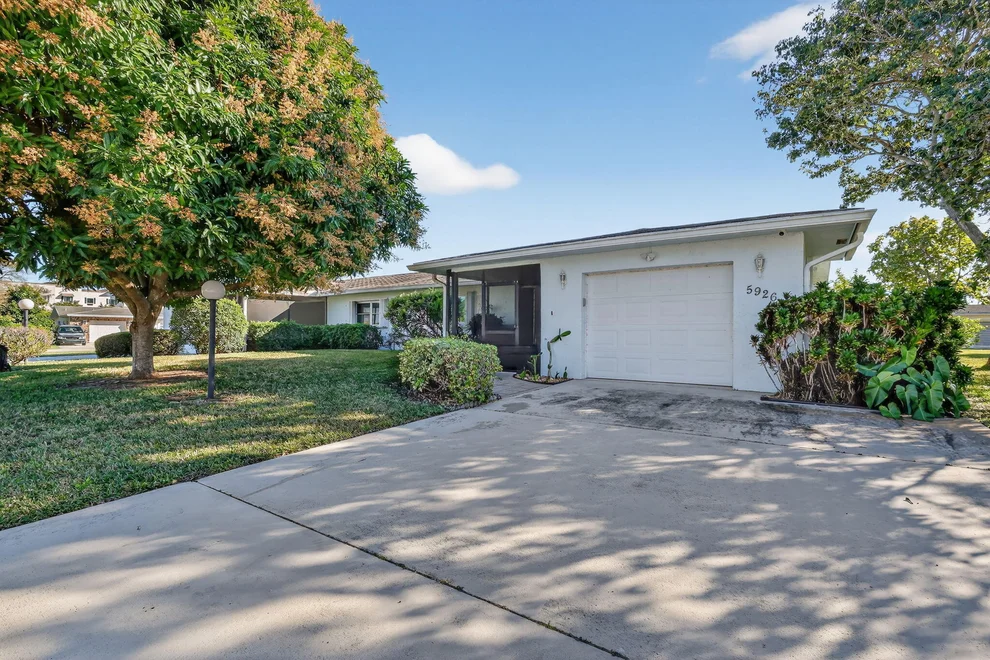 Unit for sale at 5926 N Los Alamos Lane, Delray Beach, FL 33484