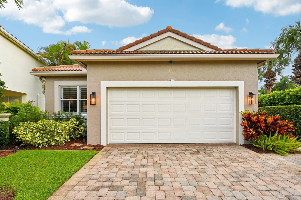 Unit for sale at 101 Isle Verde Way, Palm Beach Gardens, FL 33418