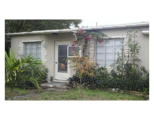 Unit for sale at 942 SW 20th Street, Fort Lauderdale, FL 33315