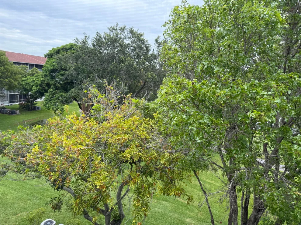 Unit for sale at 301 SW 135th Avenue, Pembroke Pines, FL 33027