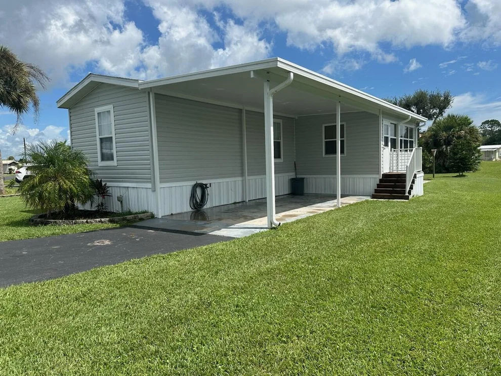 Unit for sale at 1339 Old Lakeport Road NW, Moore Haven, FL 33471