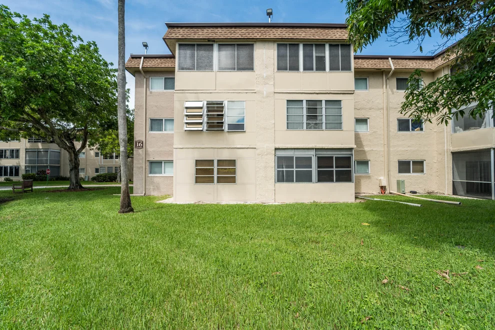 Unit for sale at 705 Lori Drive, Palm Springs, FL 33461