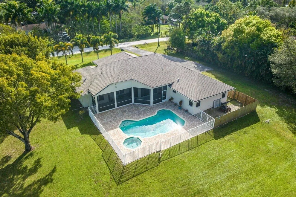 Unit for sale at 16033 E Burns Drive, Loxahatchee, FL 33470